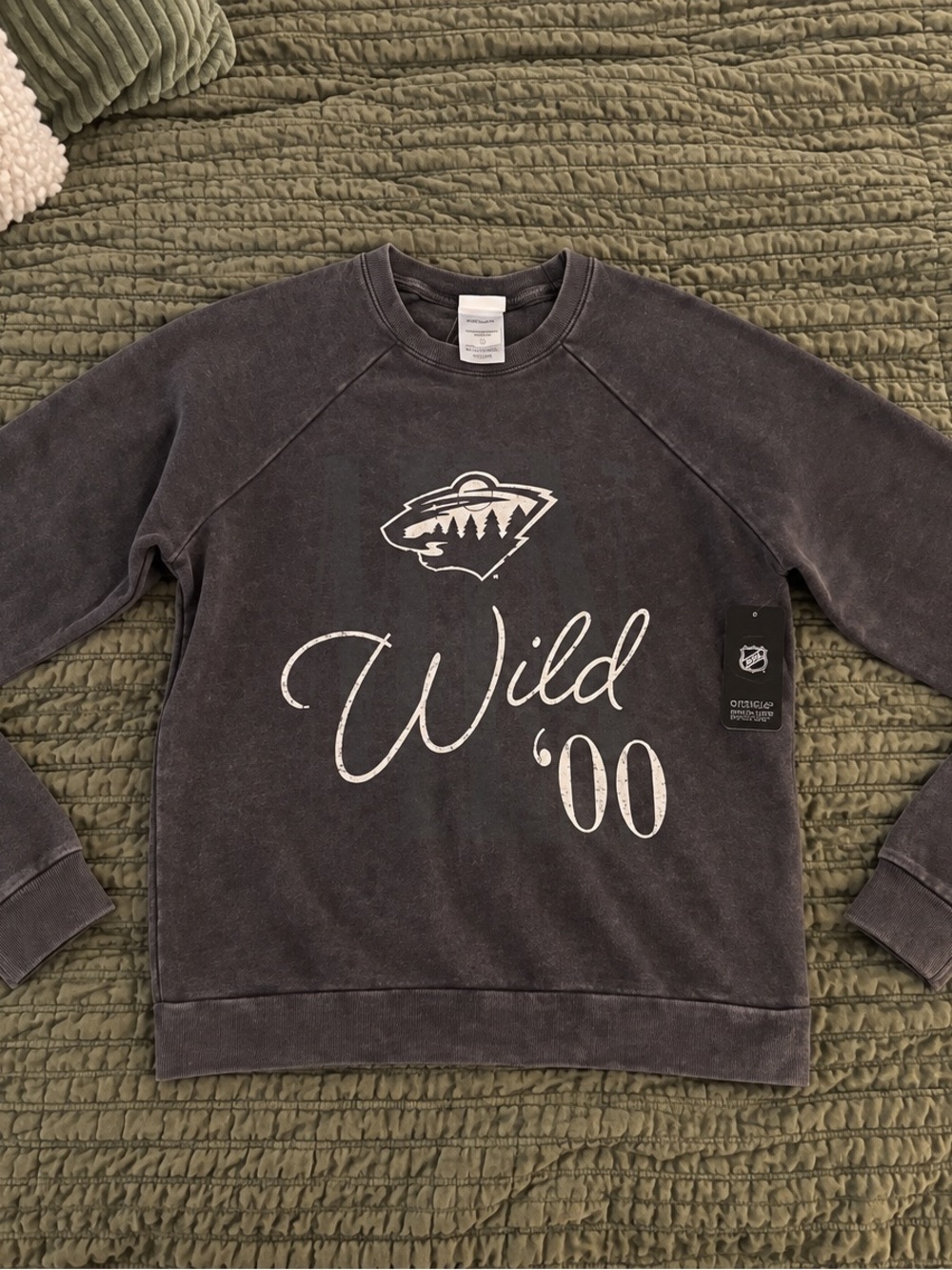 NHL Wild '00 Crewneck Sweatshirt - Charcoal with White Graphic